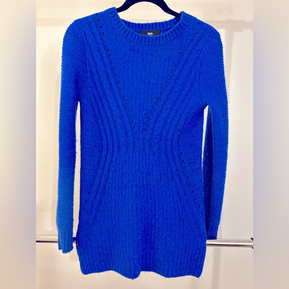 Mossino blue sweater